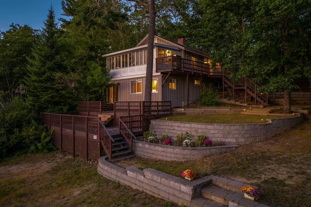 107 Pequawket Trail Ossipee NH 03864
