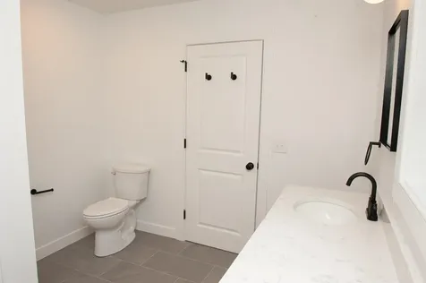 27 Mount Pleasant Street Derry NH 03038