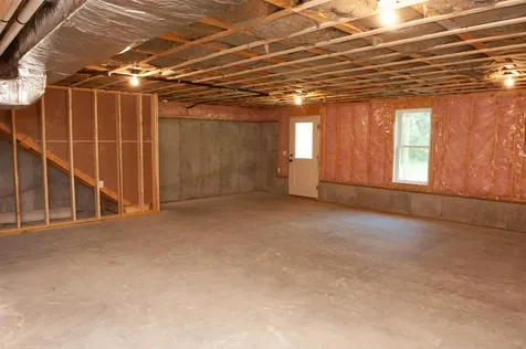 27 Mount Pleasant Street Derry NH 03038