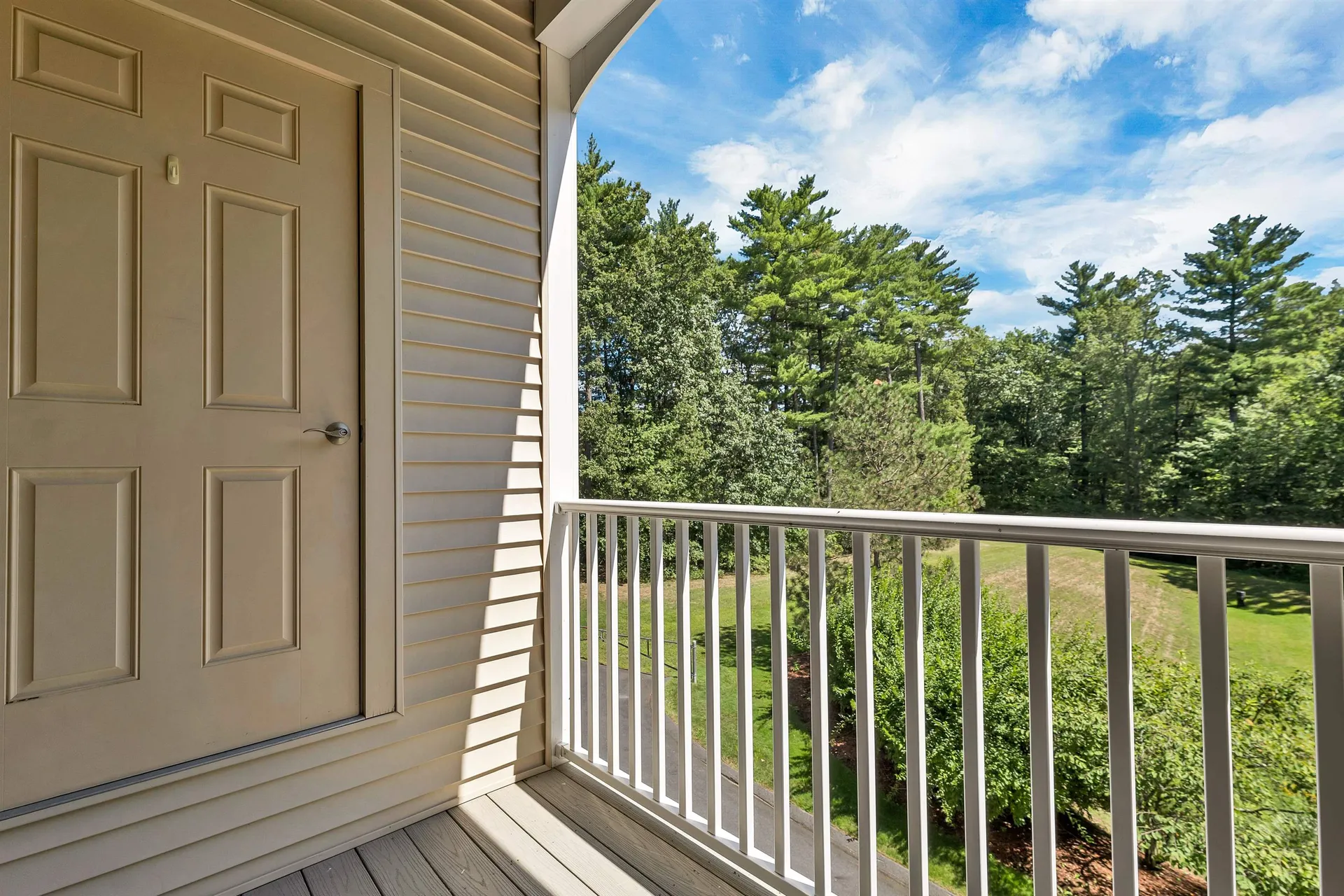 4 Henry David Drive Nashua NH 03062