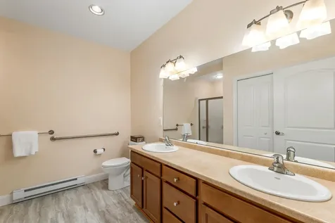 4 Henry David Drive Nashua NH 03062