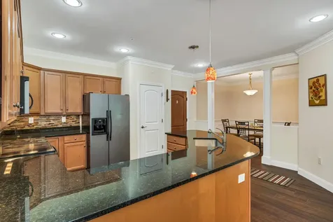 4 Henry David Drive Nashua NH 03062