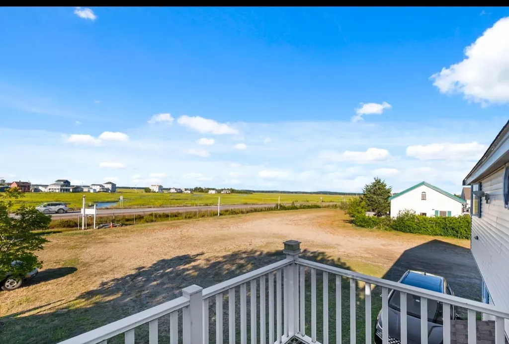 73 Church Street Hampton NH 03842