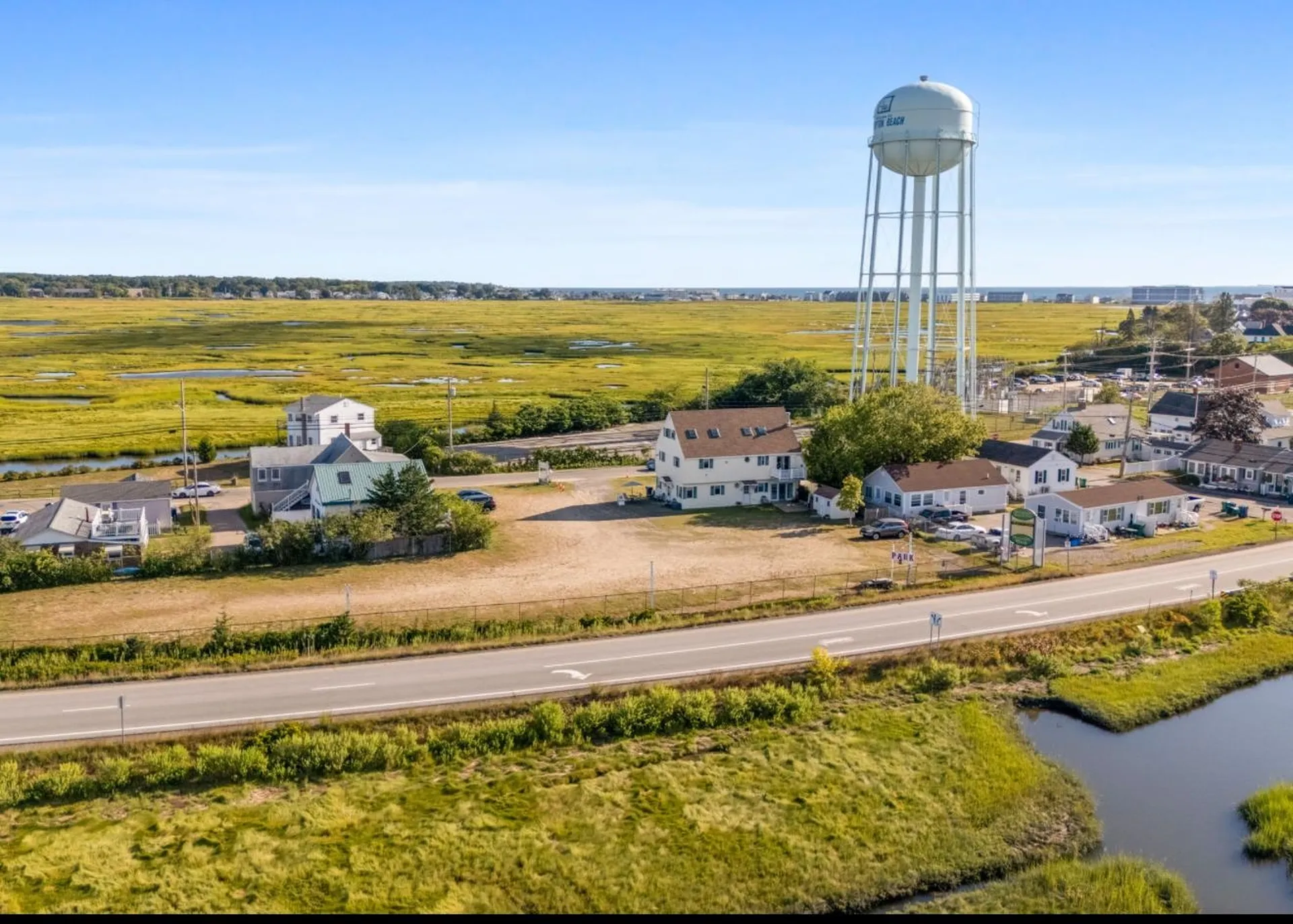 73 Church Street Hampton NH 03842