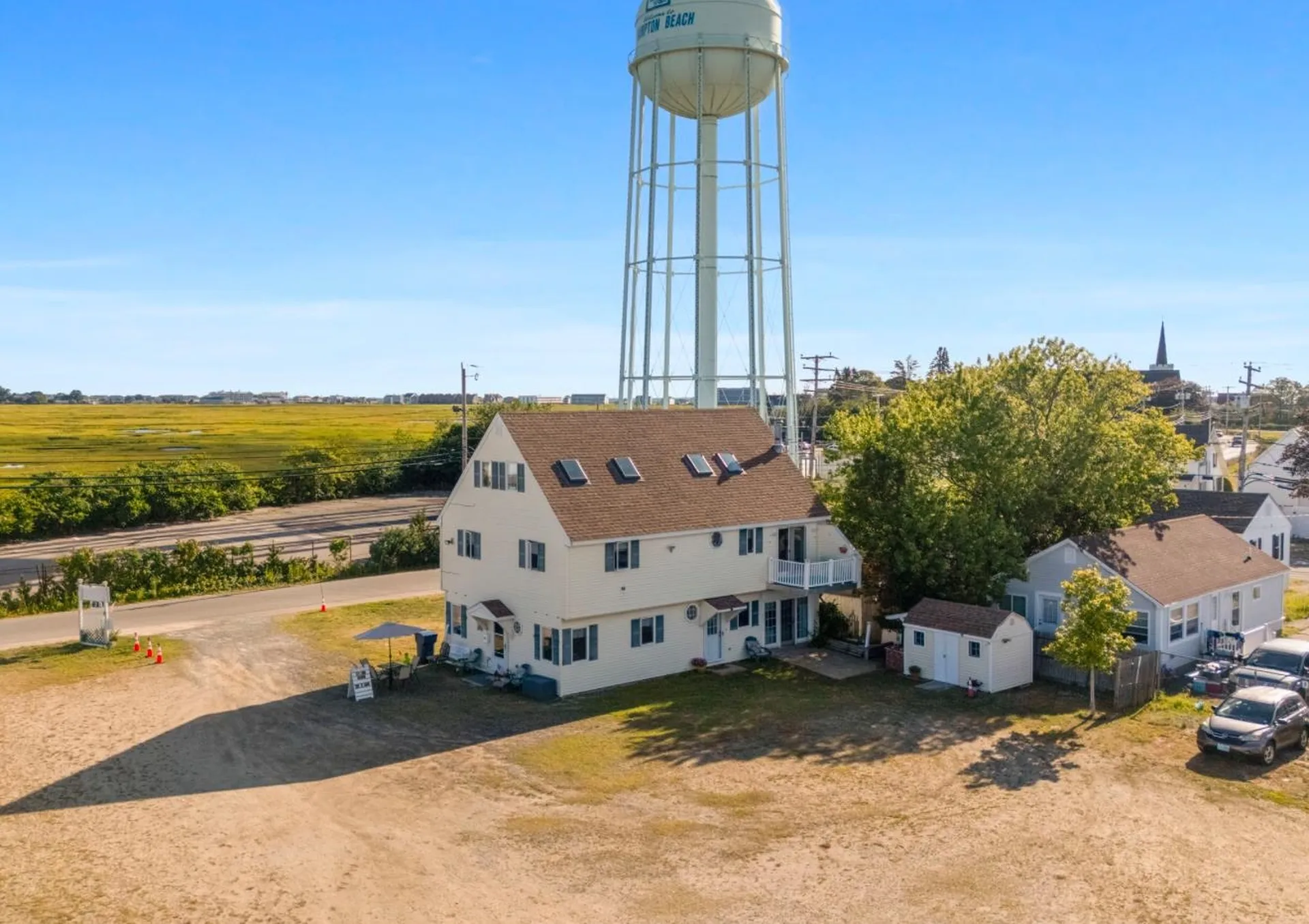 73 Church Street Hampton NH 03842