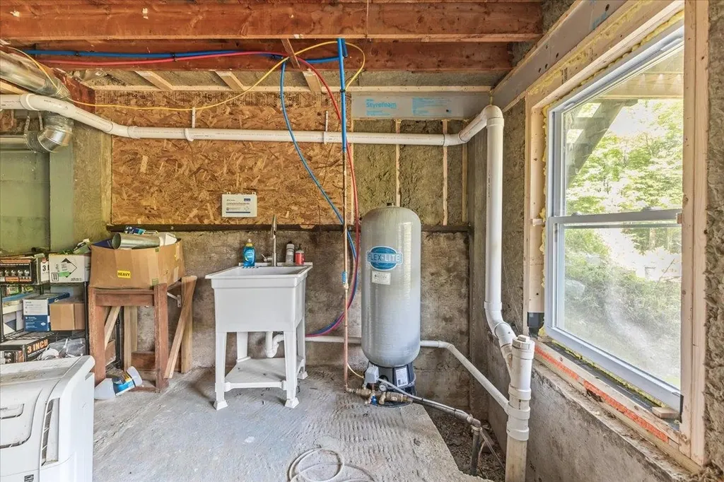 459 Pleasant Valley Road Underhill VT 05489