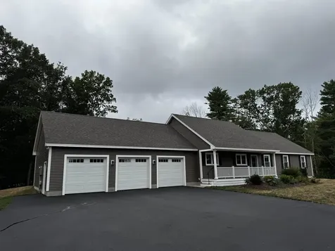 127 Fox Point Road Newington NH 03801