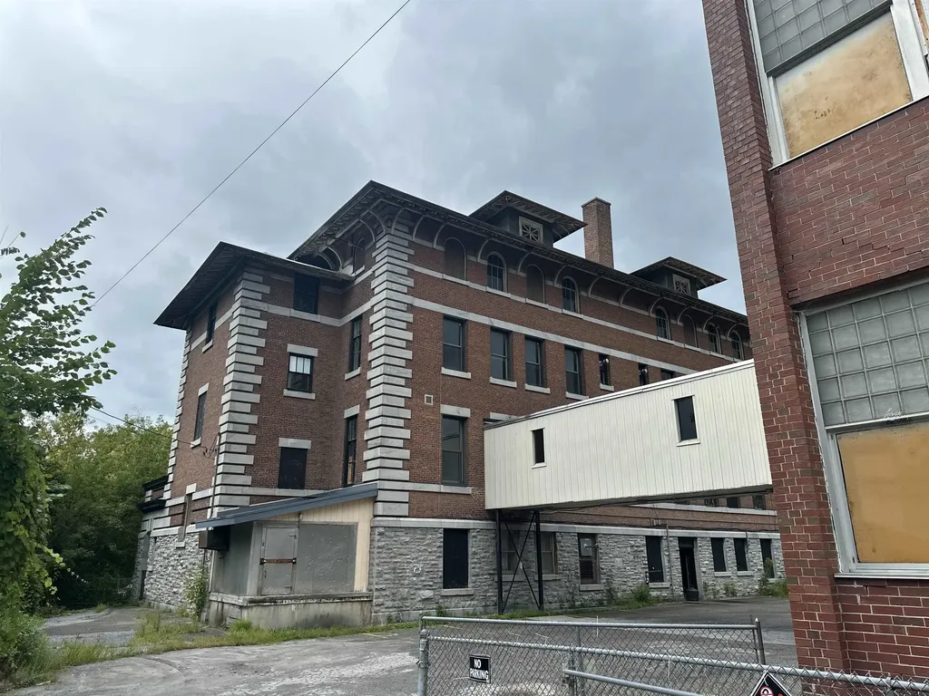 230 School Street Bennington VT 05201