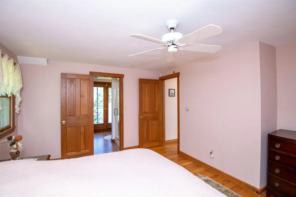 861 Summit Road Mount Holly VT 05758