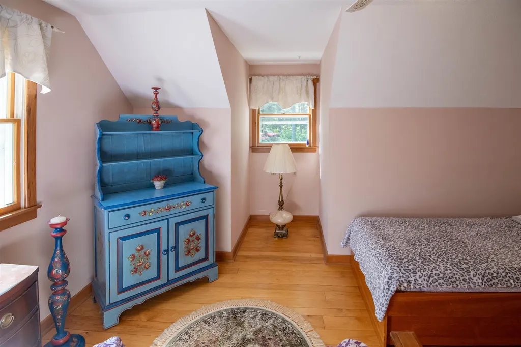 861 Summit Road Mount Holly VT 05758