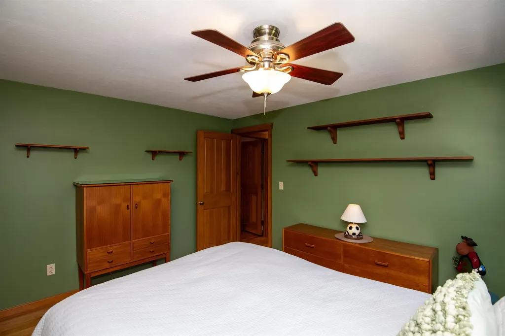 861 Summit Road Mount Holly VT 05758