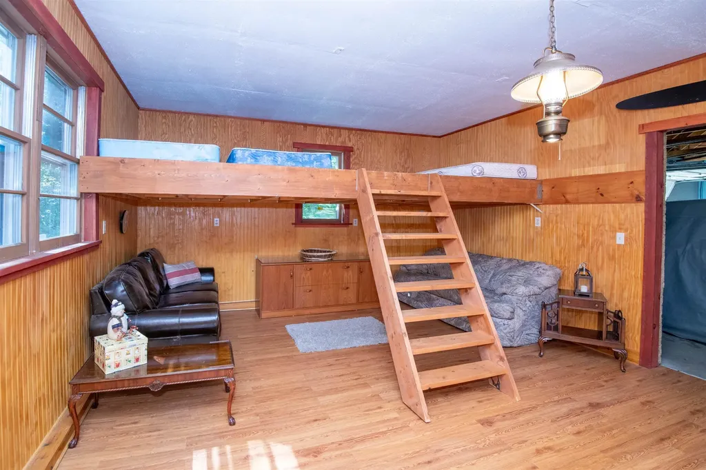 861 Summit Road Mount Holly VT 05758