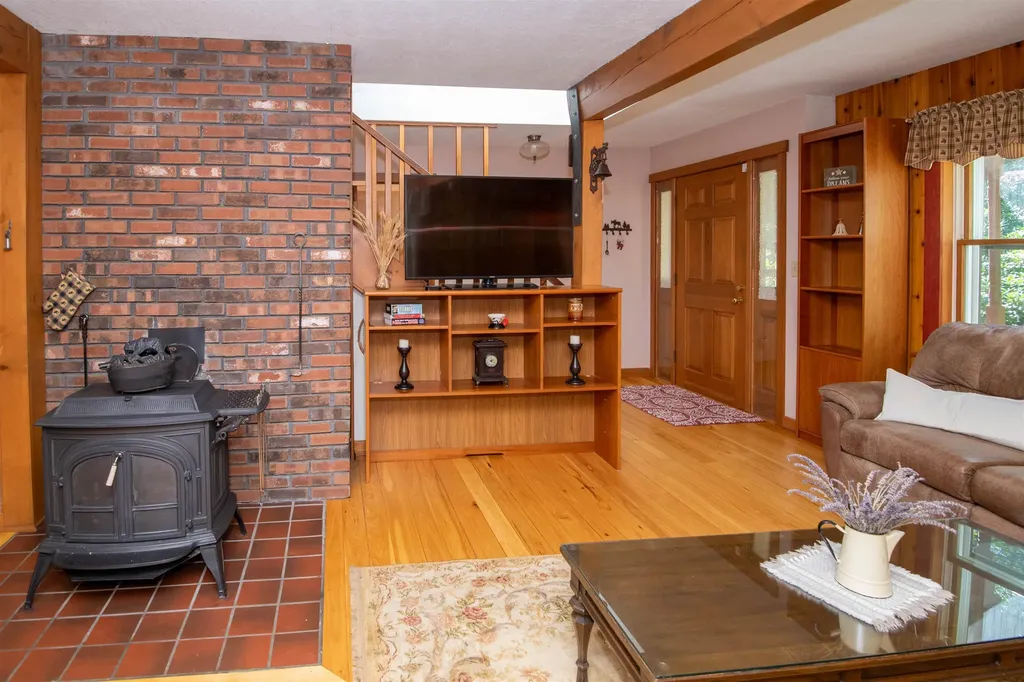 861 Summit Road Mount Holly VT 05758