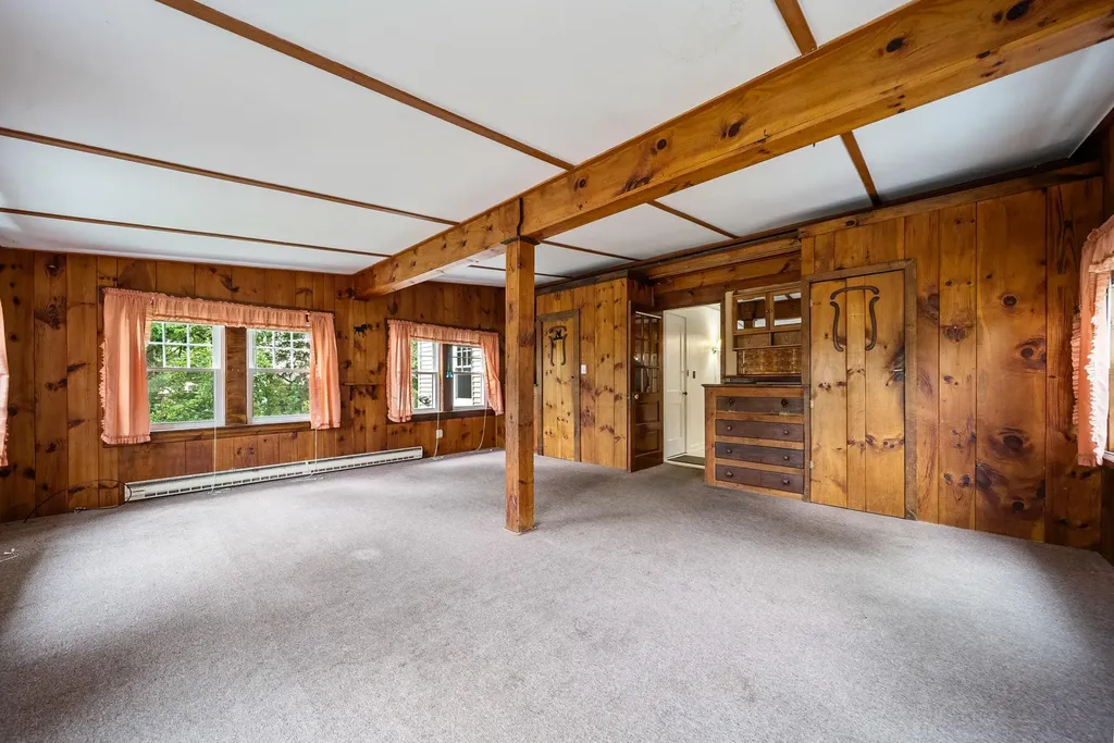 32 Woodbury Street Keene NH 03431