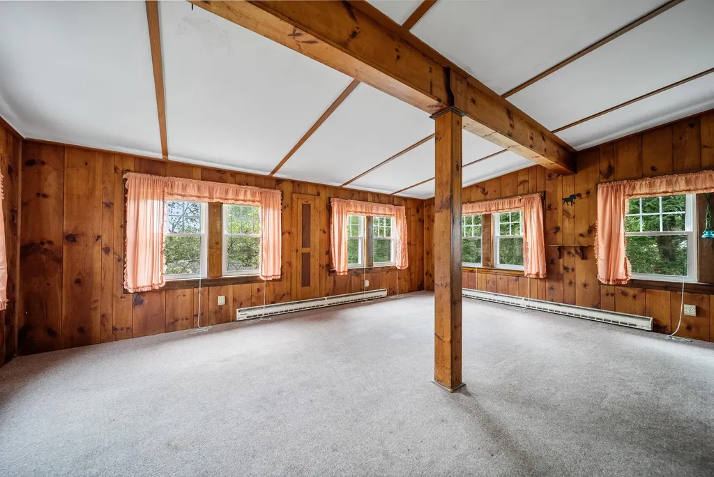 32 Woodbury Street Keene NH 03431