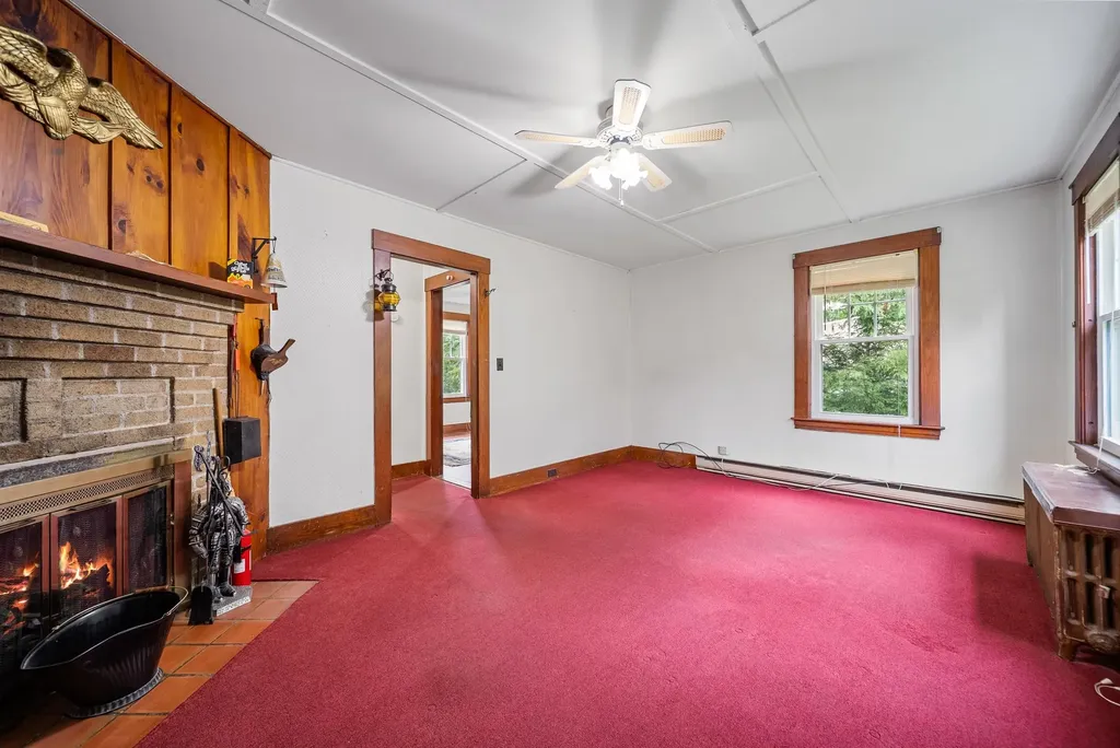 32 Woodbury Street Keene NH 03431