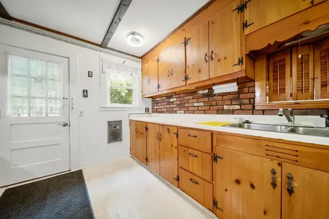 32 Woodbury Street Keene NH 03431