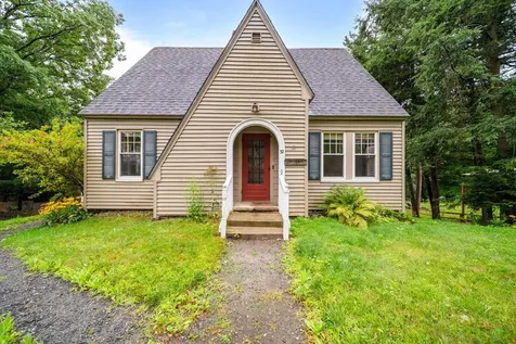 32 Woodbury Street Keene NH 03431