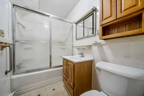 32 Woodbury Street Keene NH 03431