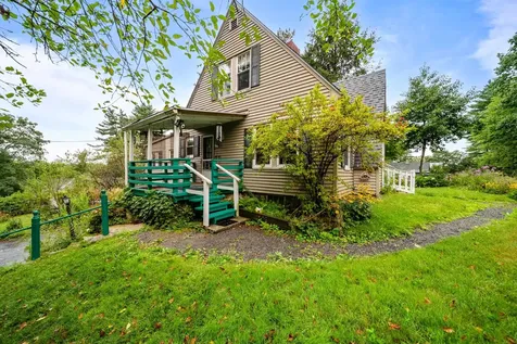 32 Woodbury Street Keene NH 03431