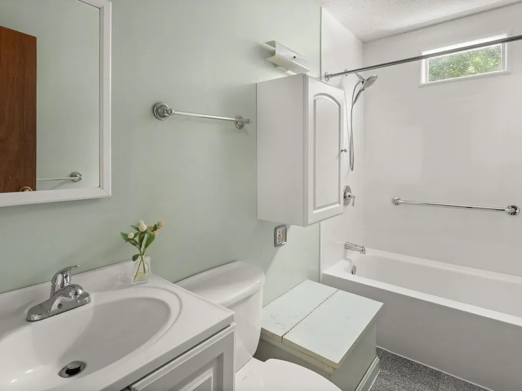 55 Greenbriar Drive Essex VT 05452