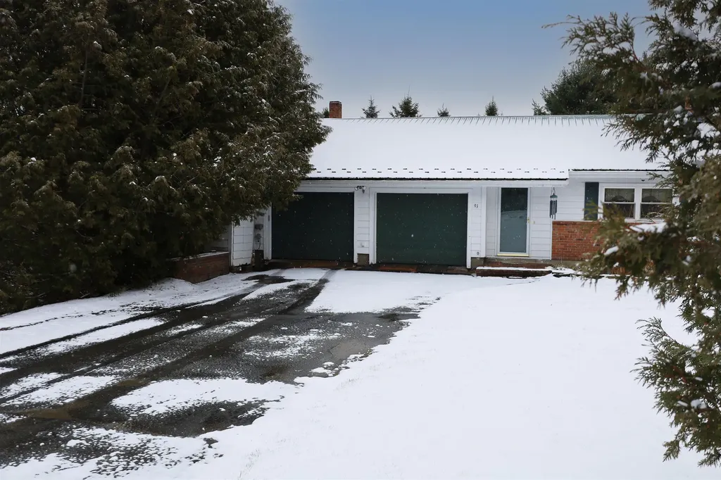 91 Vail Circle Lyndon VT 05851