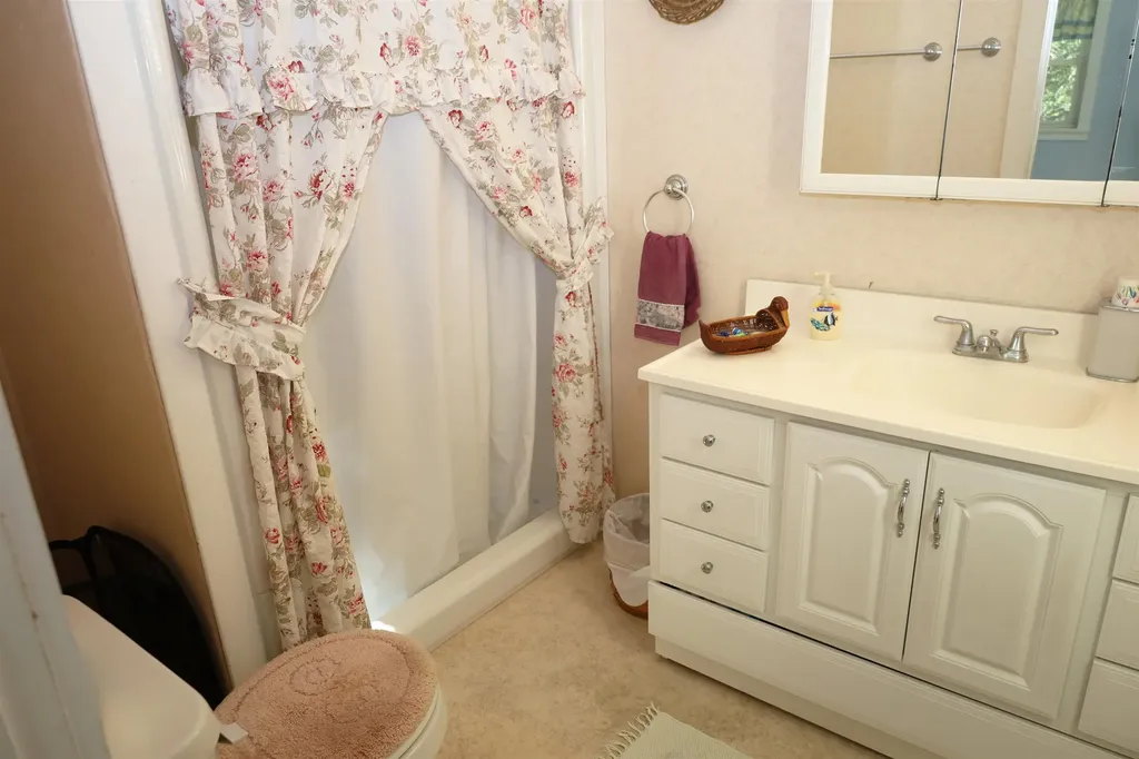 91 Vail Circle Lyndon VT 05851