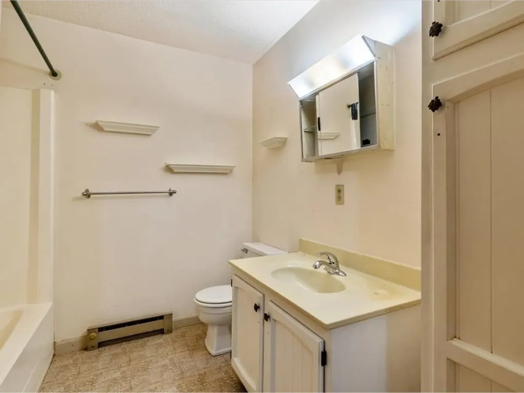 29 Red Pines Lane Colchester VT 05446