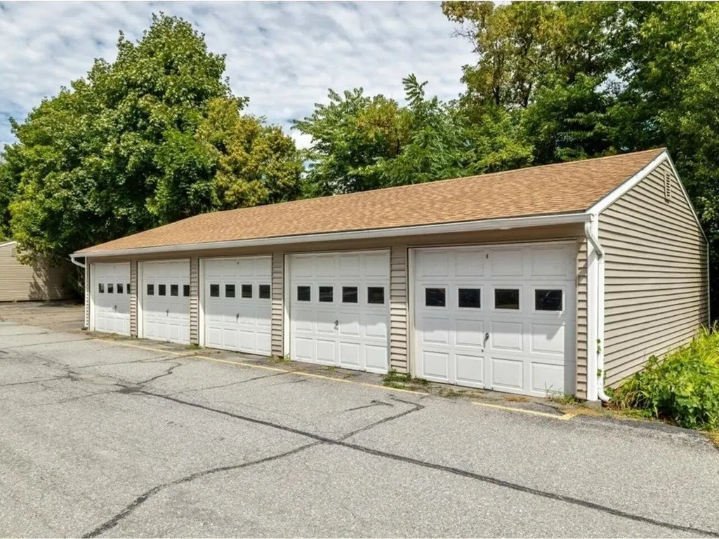 29 Red Pines Lane Colchester VT 05446