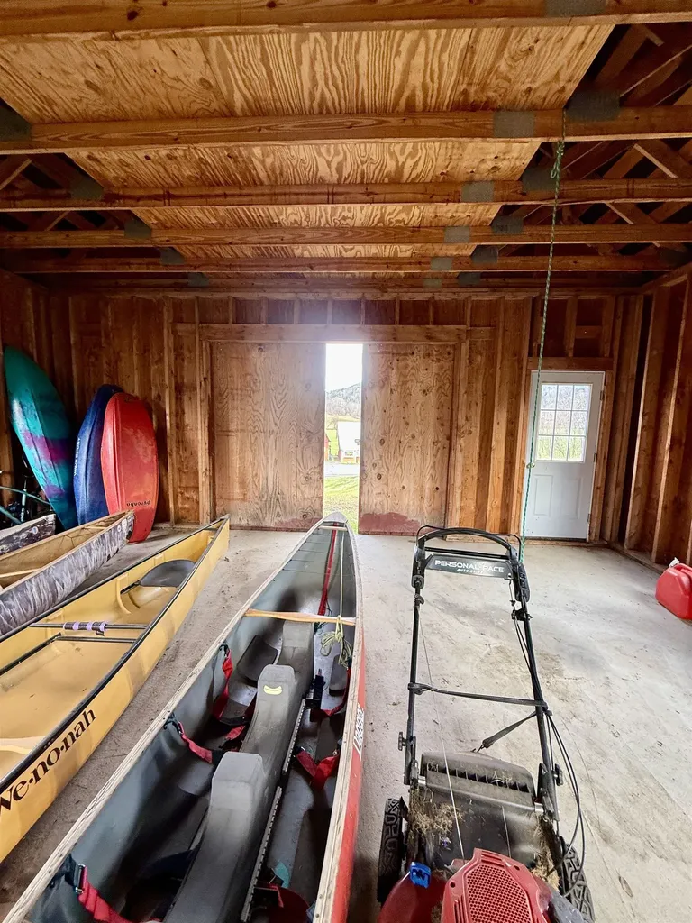 3 Howe Lane Tunbridge VT 05077