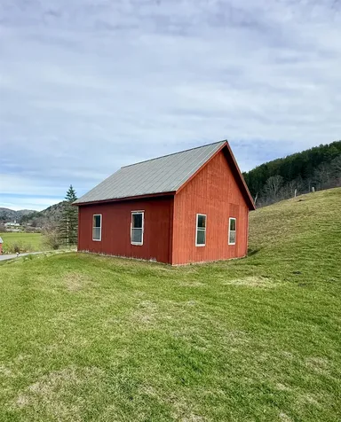 3 Howe Lane Tunbridge VT 05077