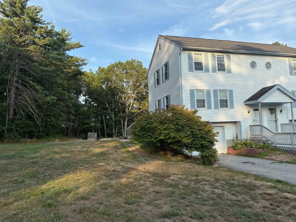 4 Josephine Drive Londonderry NH 03053