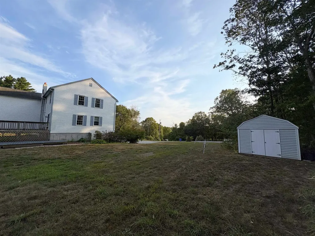 4 Josephine Drive Londonderry NH 03053