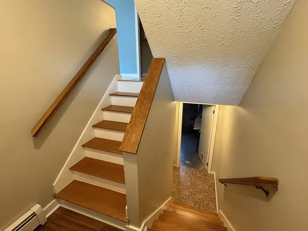 4 Josephine Drive Londonderry NH 03053