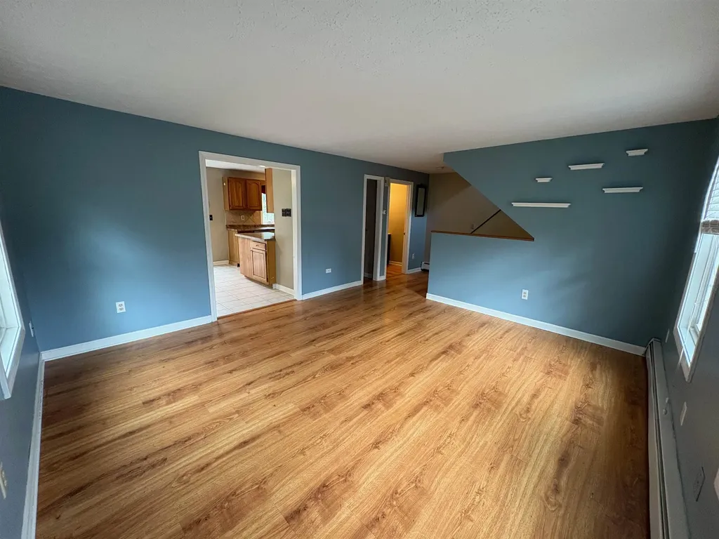 4 Josephine Drive Londonderry NH 03053
