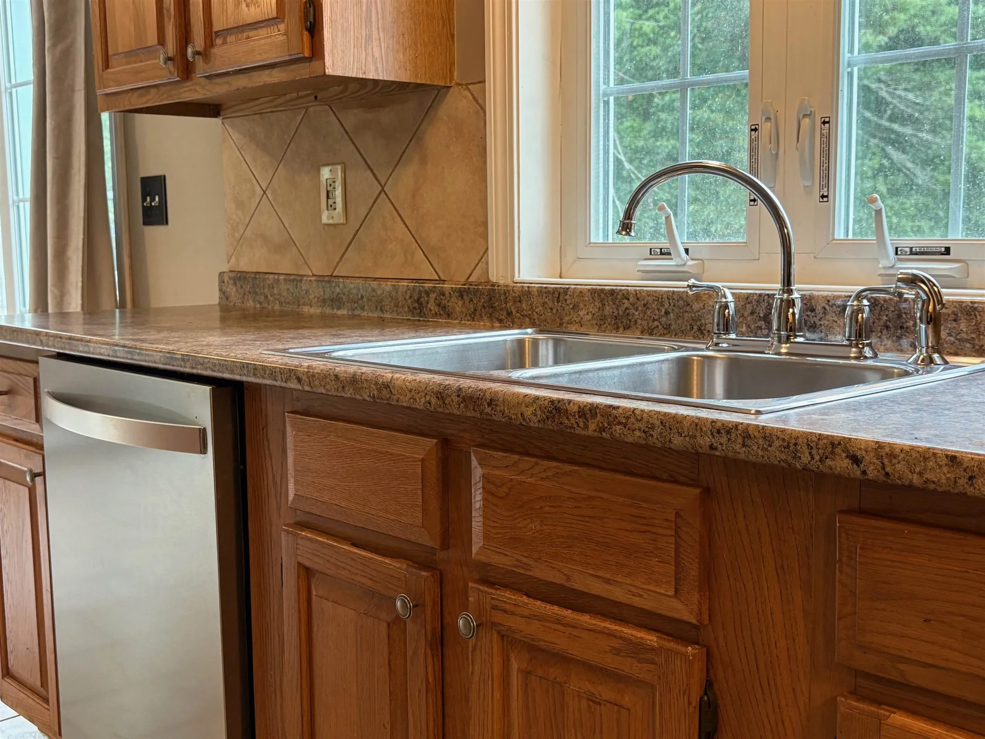 4 Josephine Drive Londonderry NH 03053