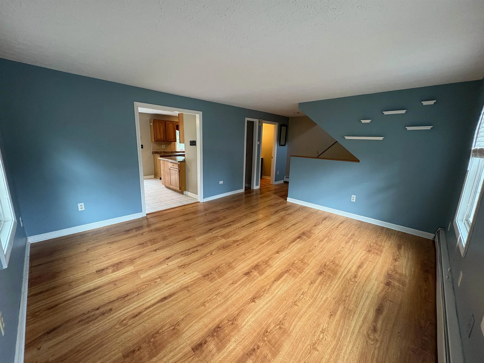 4 Josephine Drive Londonderry NH 03053