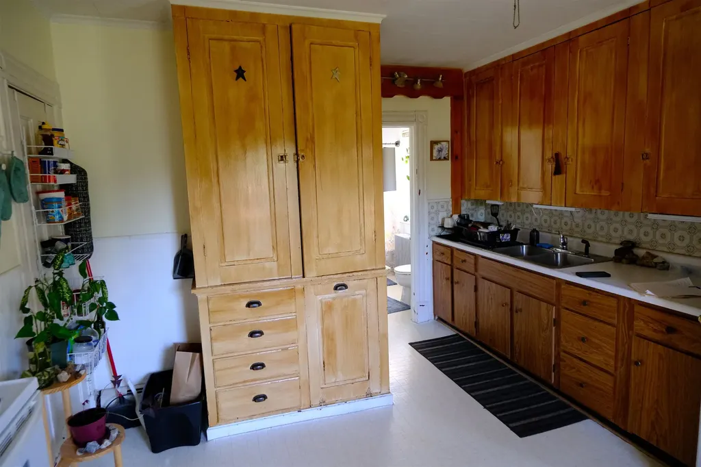 122 North Avenue St. Johnsbury VT 05819