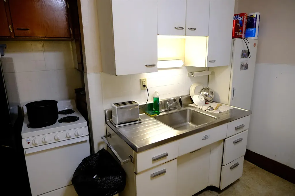 122 North Avenue St. Johnsbury VT 05819