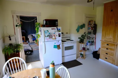 122 North Avenue St. Johnsbury VT 05819