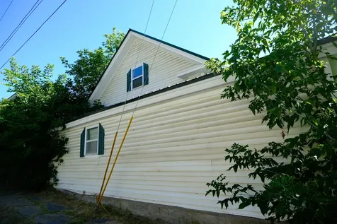 122 North Avenue St. Johnsbury VT 05819