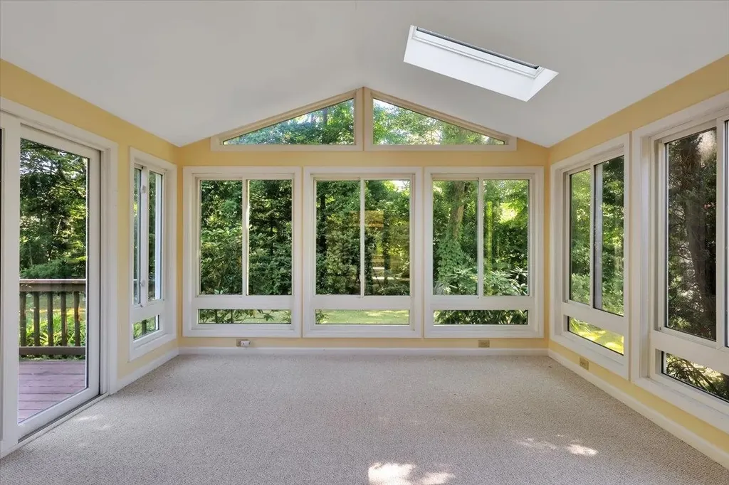 118 Stirling Place Burlington VT 05408