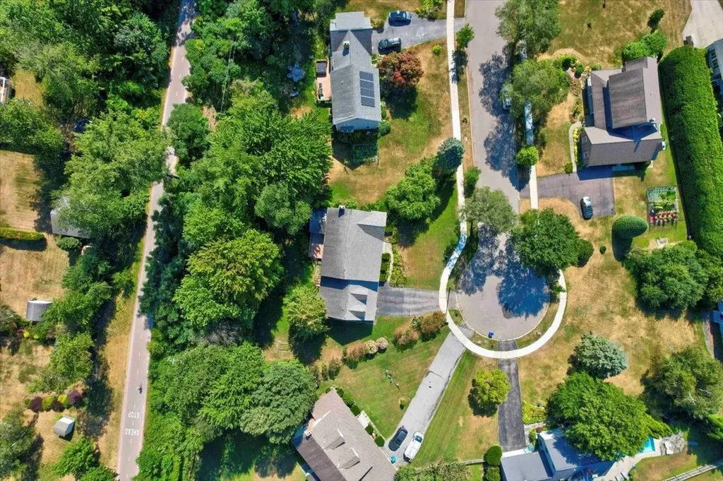 118 Stirling Place Burlington VT 05408