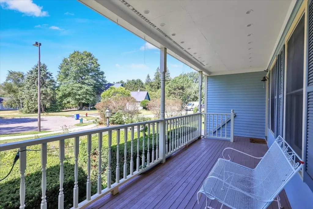 118 Stirling Place Burlington VT 05408