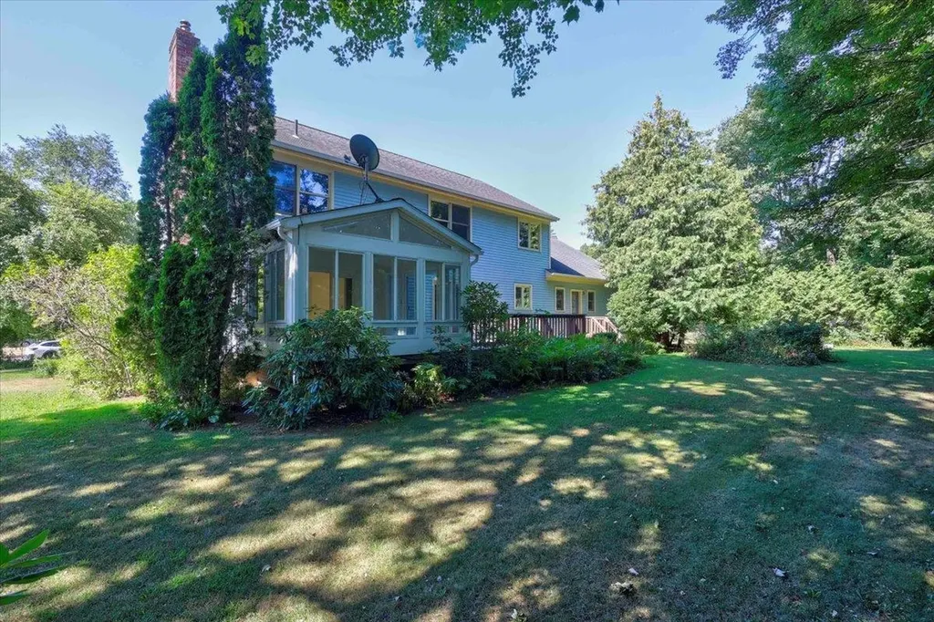 118 Stirling Place Burlington VT 05408