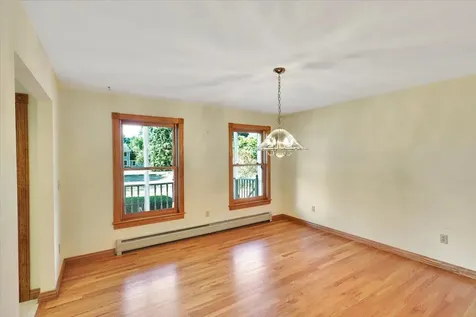 118 Stirling Place Burlington VT 05408