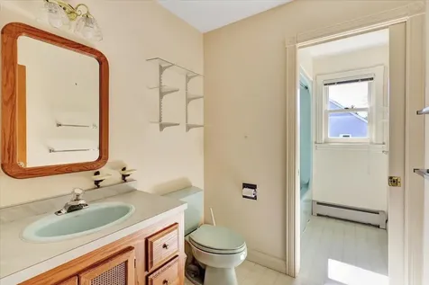 118 Stirling Place Burlington VT 05408