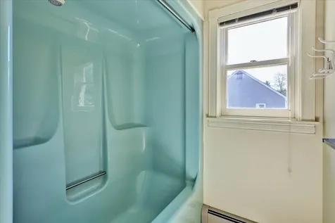 118 Stirling Place Burlington VT 05408