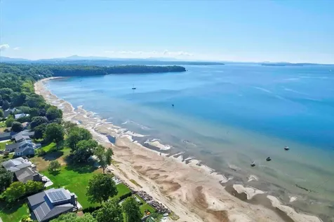 118 Stirling Place Burlington VT 05408