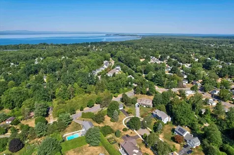 118 Stirling Place Burlington VT 05408